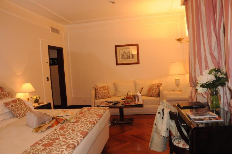 Junior Suite image 3