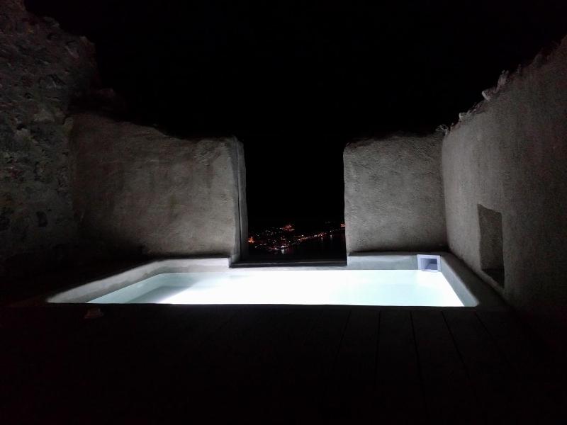 Maisonette with Private External Bathroom and Private Pool image 3