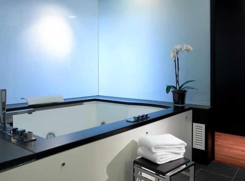 Junior Suite image 2