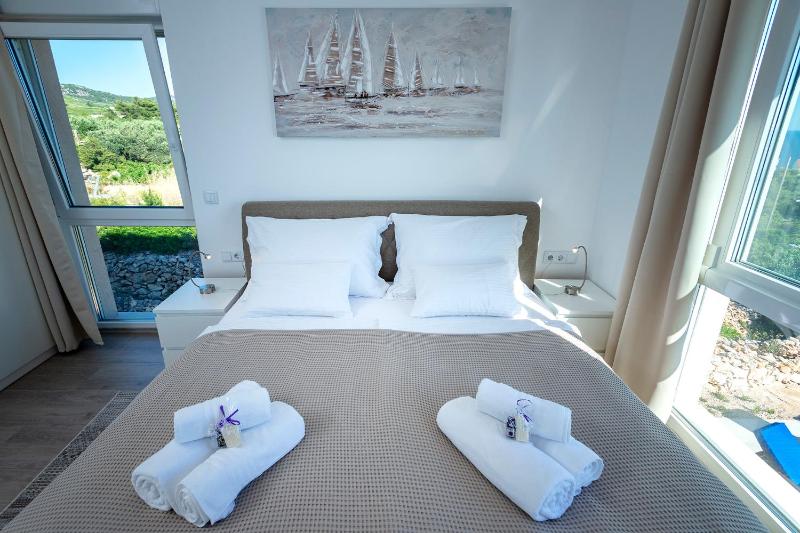 Villa Moderna Family Friendly - image 19