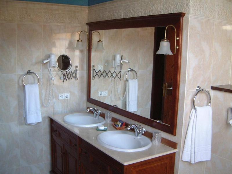 Junior Suite image 2