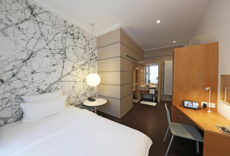 Quiet Single Room image 1
