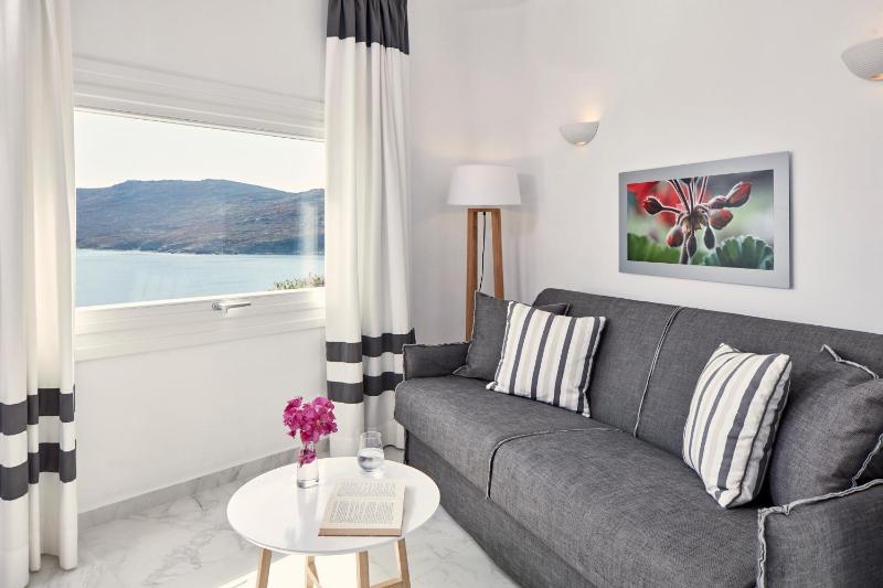 Junior Suite Sea View image 3
