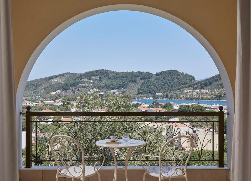 2 Bedroom Sea View Residence image 3