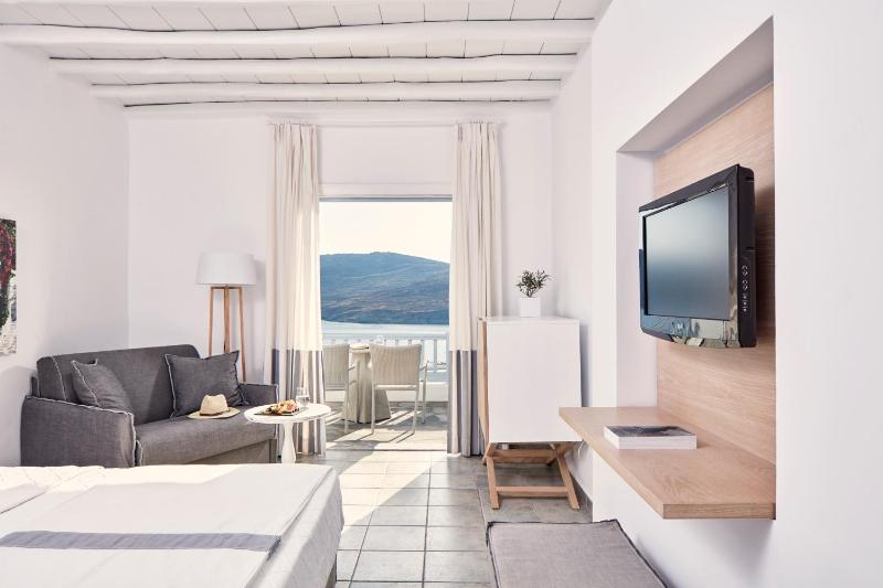 Premium Double or Twin Room with Sea View image 1