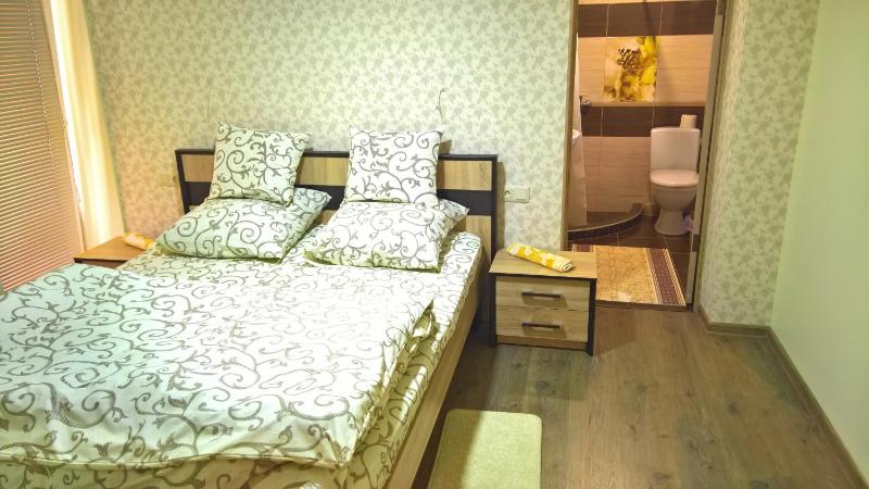 One-Bedroom Apartment image 2