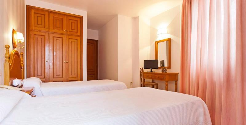 HOTEL PANADEIRAMAR - image 10