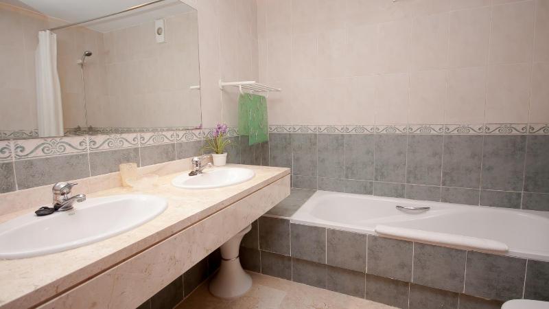 La Almadraba 215 - image 11