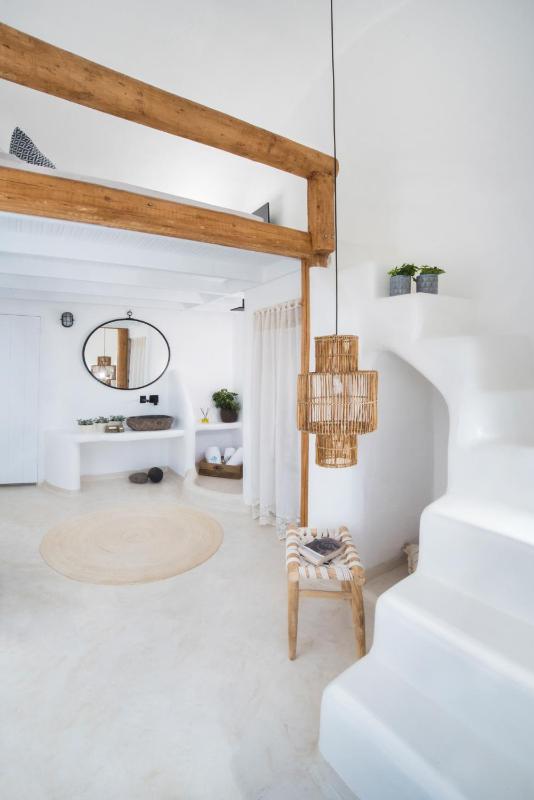  Standard Double Room with Plunge Pool (Split-Level)  image 2