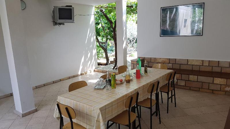 Three-Bedroom Holiday Home  image 4