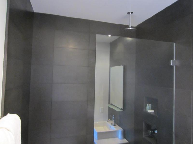 Standard Queen Room image 2