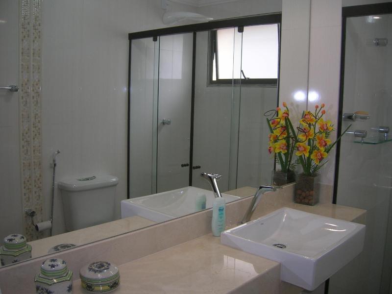 Apartamento Enseada Guarujá - image 9