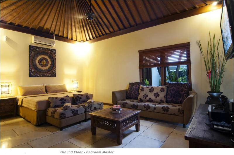 2BR Villa Senin - Minggu Villas Seminyak - image 12