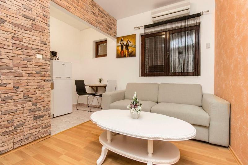 Apartments Maky & Dino - image 14