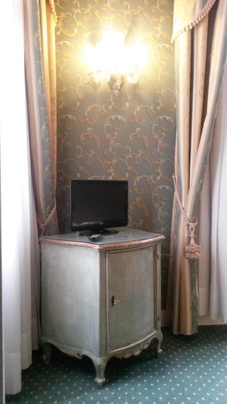 Superior Double or Twin Room image 2