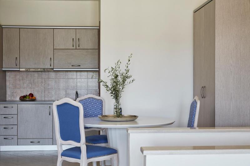 2 Bedroom Sea View Residence image 2