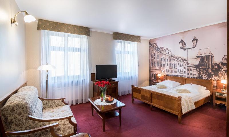 Deluxe Double Room image 3