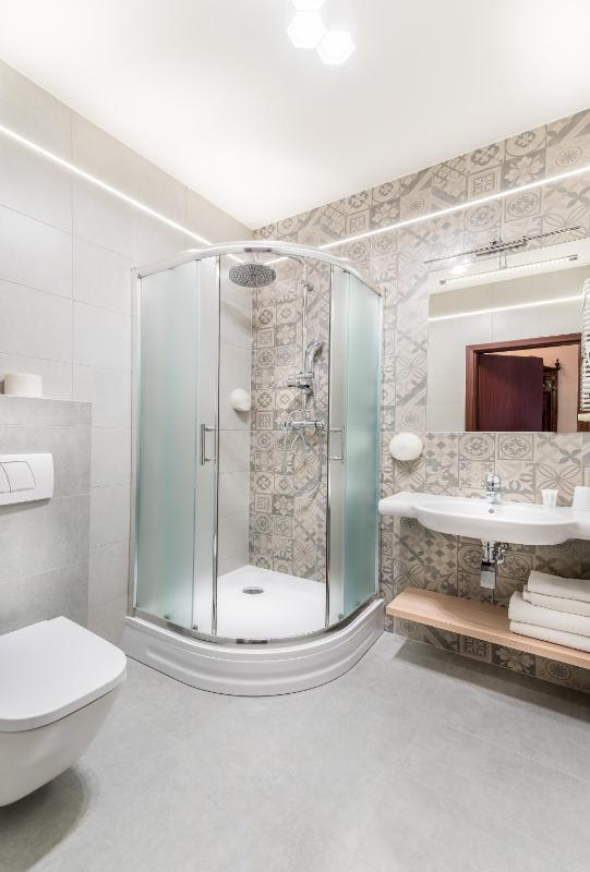 Deluxe Double Room image 2