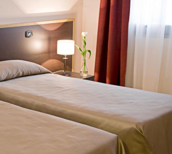 Standard Double or Twin Room image 2