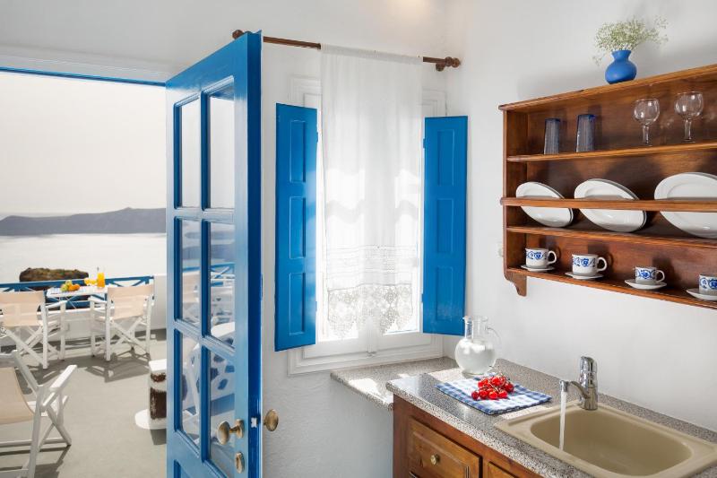 Apartment with Caldera view (4 Adults) image 4