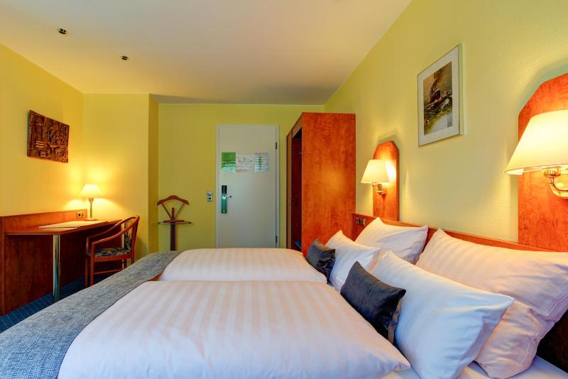 Double Room with Private Bathroom image 3