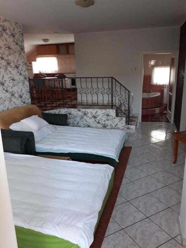 Apartment image 4