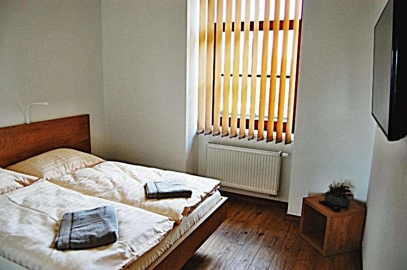 Standard Double Room image 4