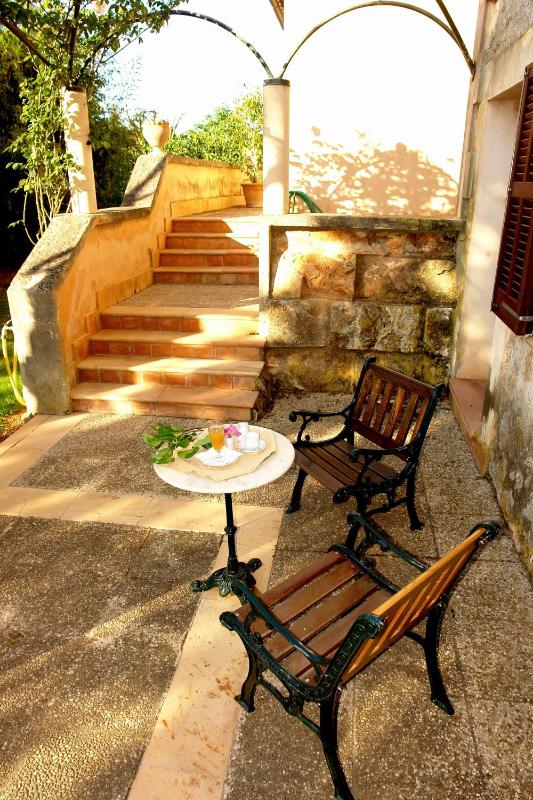 Double or Twin Room with Terrace - Spa Access image 4