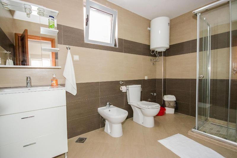 One-Bedroom Apartment with Sea View (4 Adults) image 3