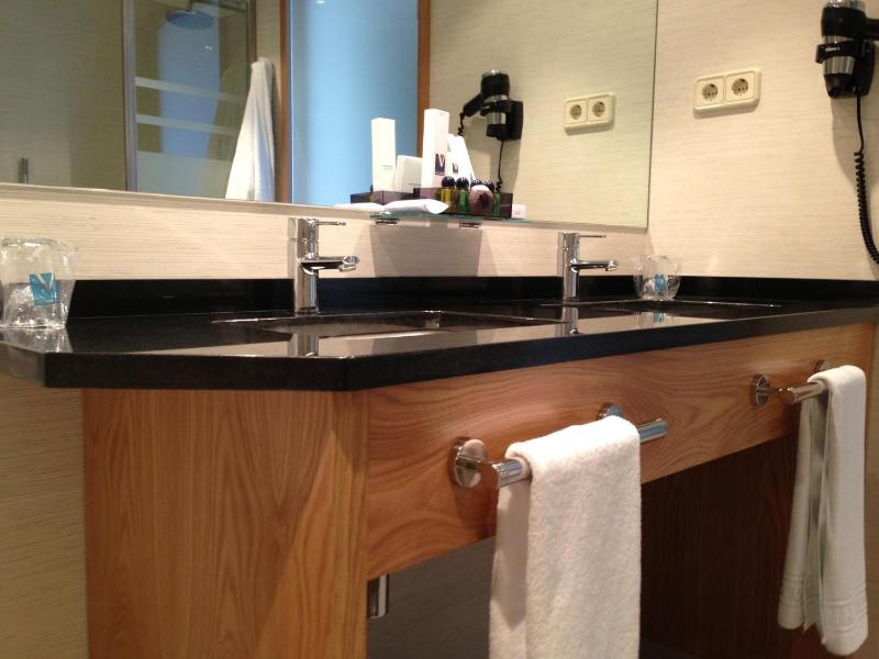 Deluxe Junior Suite with Terrace image 2