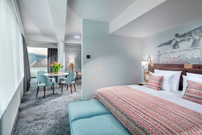 Mountain View Suite with 1 double bed (without access to the thermal baths) image 2