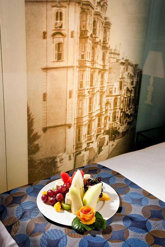Standard Double or Twin Room image 2
