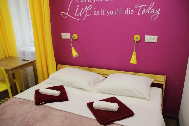 Deluxe Double Room with Shower image 2