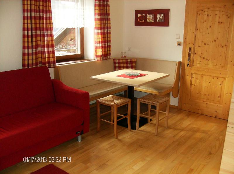 One-Bedroom Apartment image 1