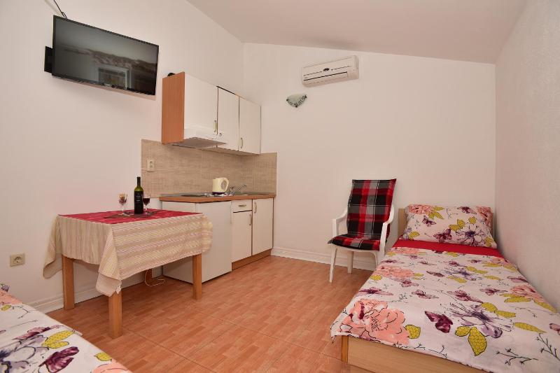 Studio Apartments Antonio - image 23