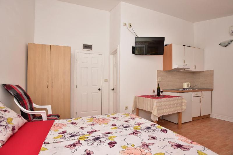 Studio Apartments Antonio - image 40
