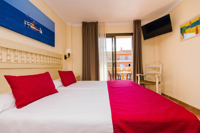 Standard Single Room image 2