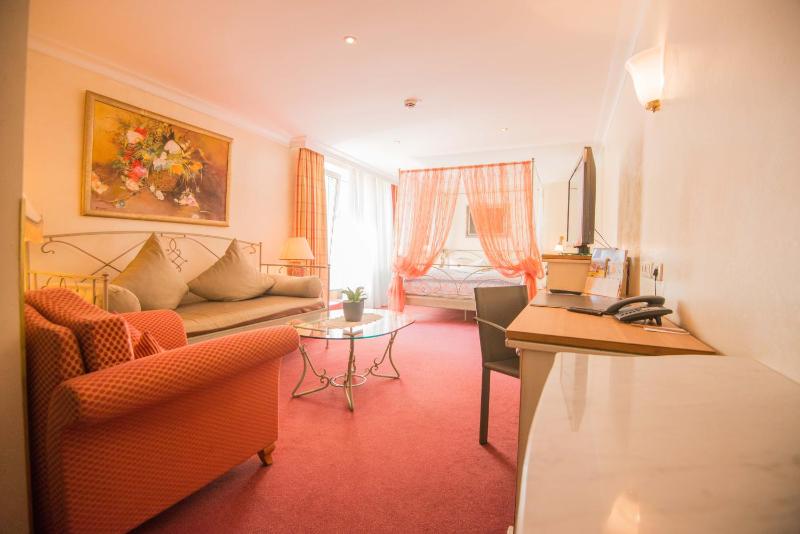 Junior Suite image 1