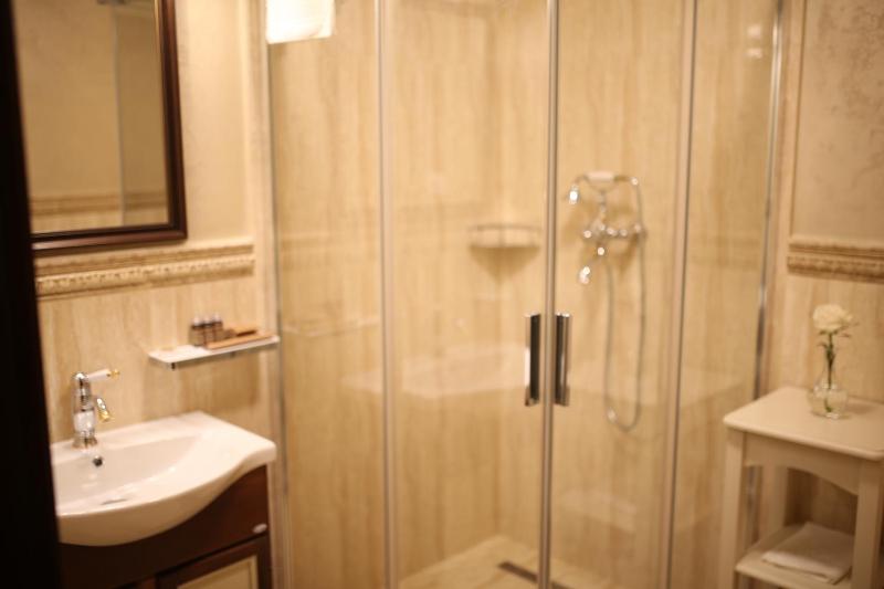 Deluxe Apartment image 3