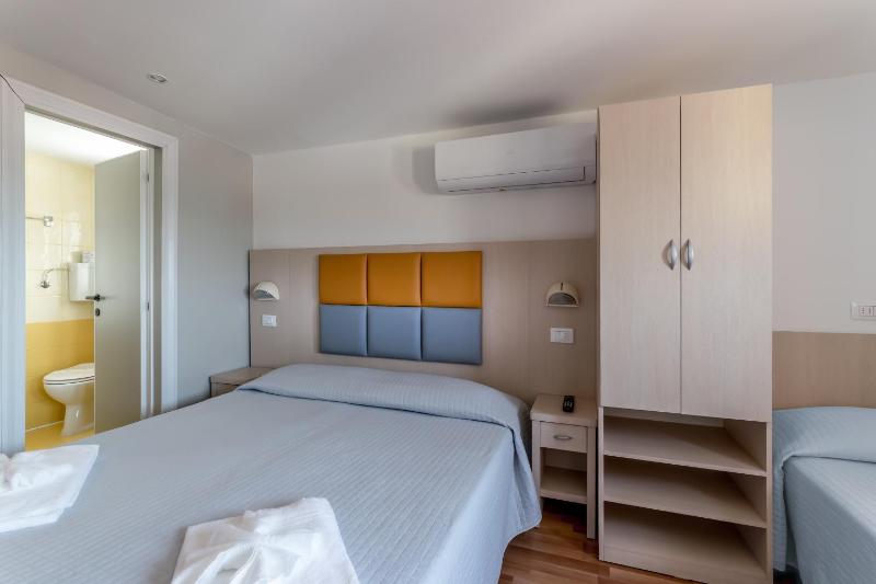 Hotel Stresa - image 34