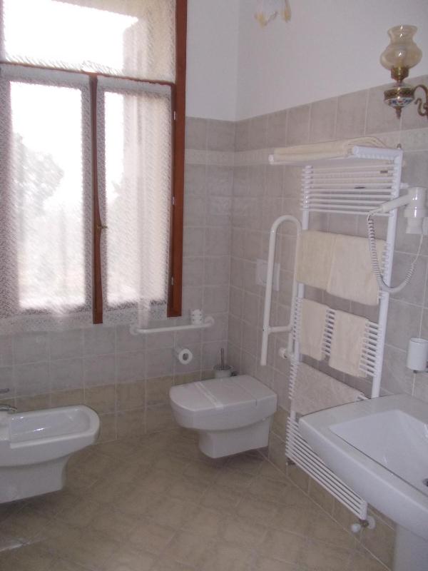 Triple Room - Disability Access image 2