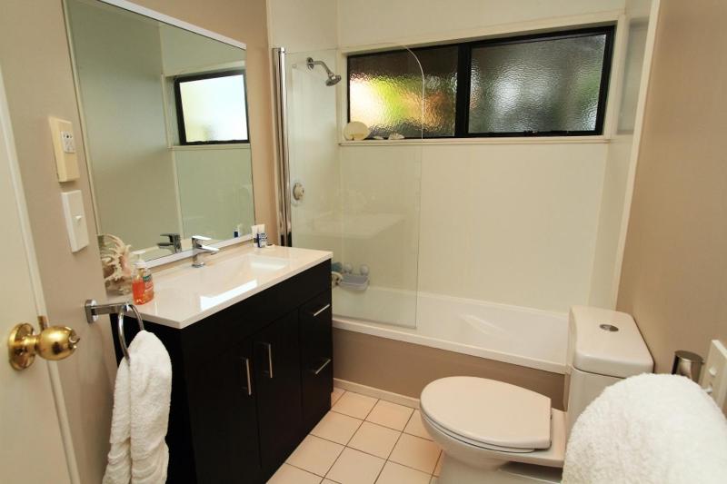 Pacific View Bed and Breakfast - image 19