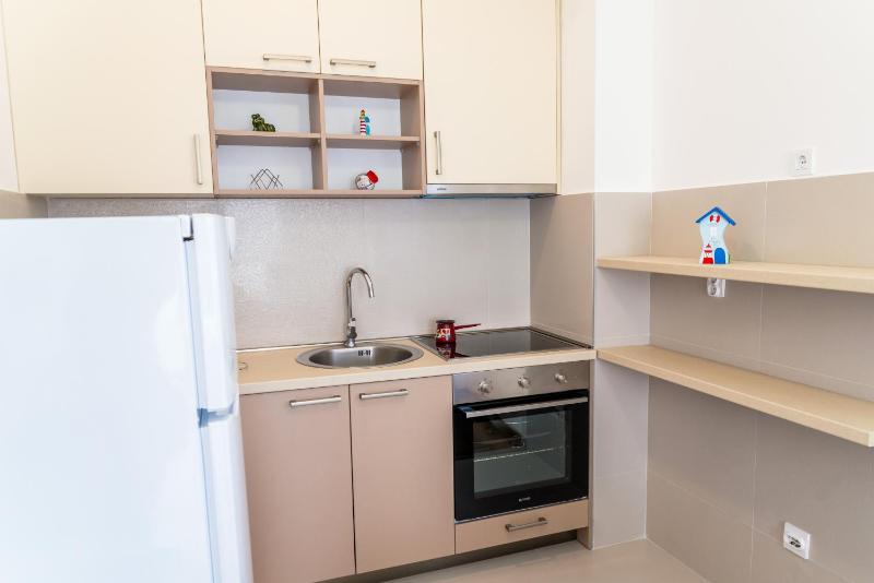 Lagoon Apartments - image 3
