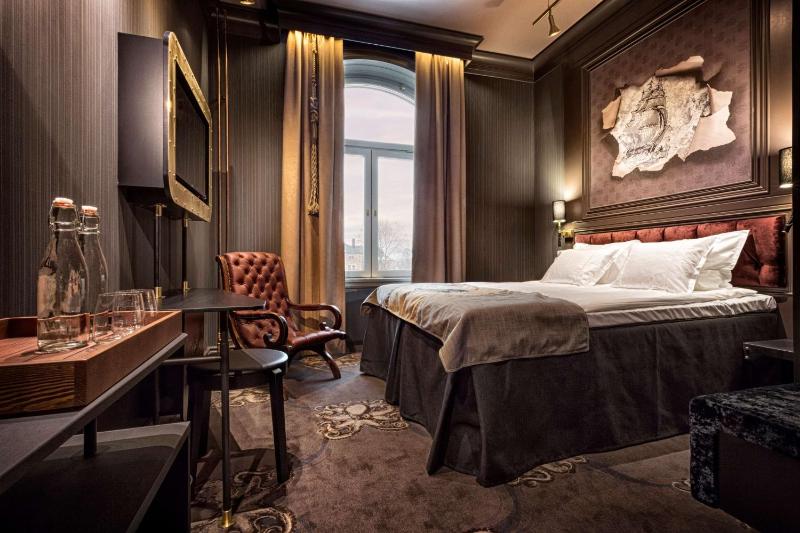 Superior Double Room image 1