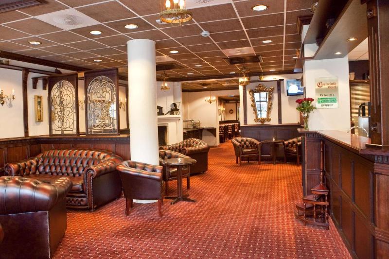 Chesterfield Hotel - image 29
