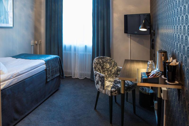 Standard Single Room image 1