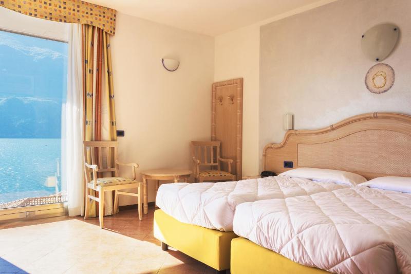 Superior Double or Twin Room image 1