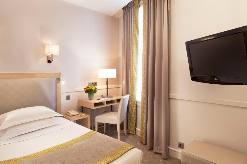 Standard Single Room image 3