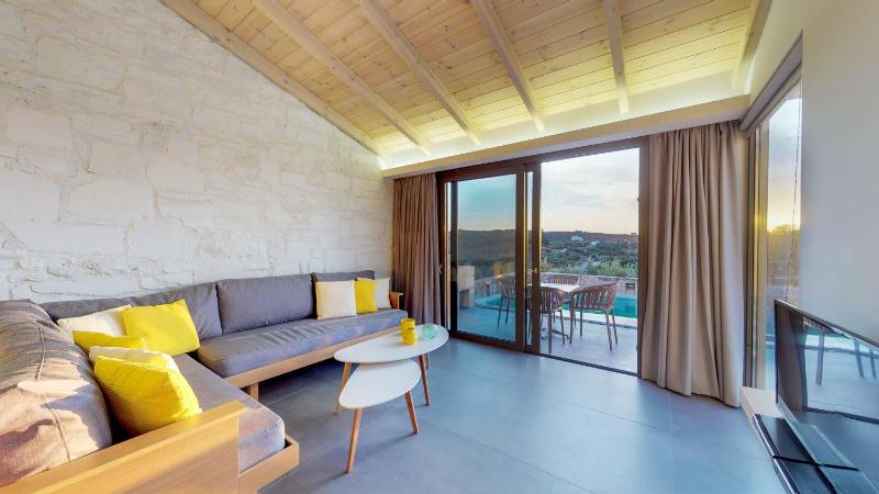 One-Bedroom Villa image 4