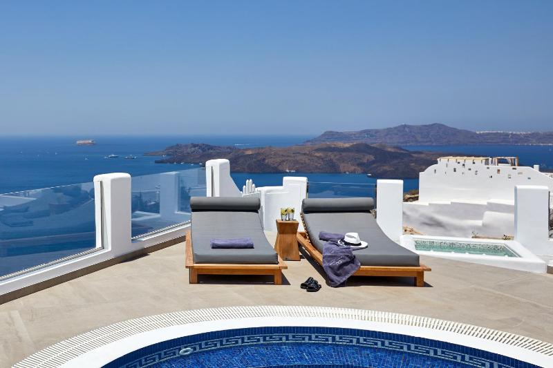 Villa Ianthi with Private Pool and Caldera View image 2